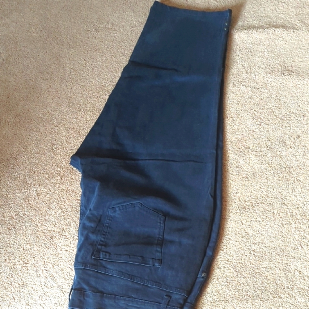 Gloria Vanderbilt Amanda Navy Denim Capris -Pants 20W. New Sale.